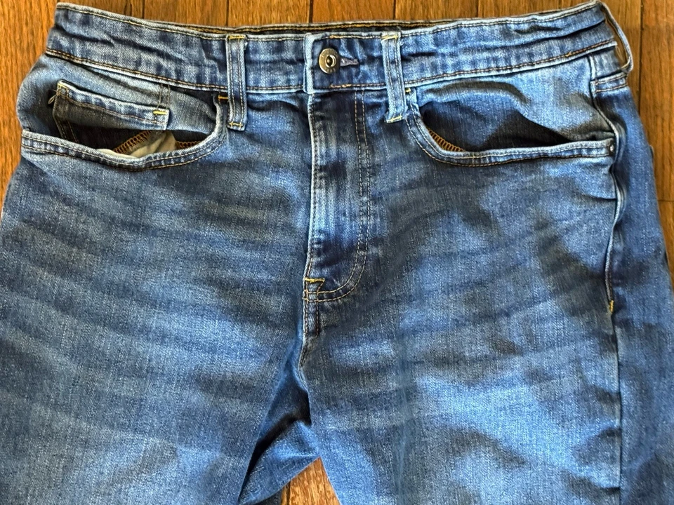 Nautica Men’s Jeans 30x30 Original Relaxed Fit Blue Medium Wash - Image 2 of 4