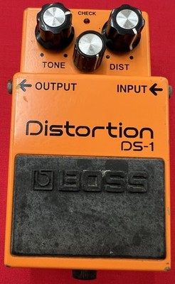 BOSS DS-1 - DISTORTION GUITAR PEDAL (PPM000875)