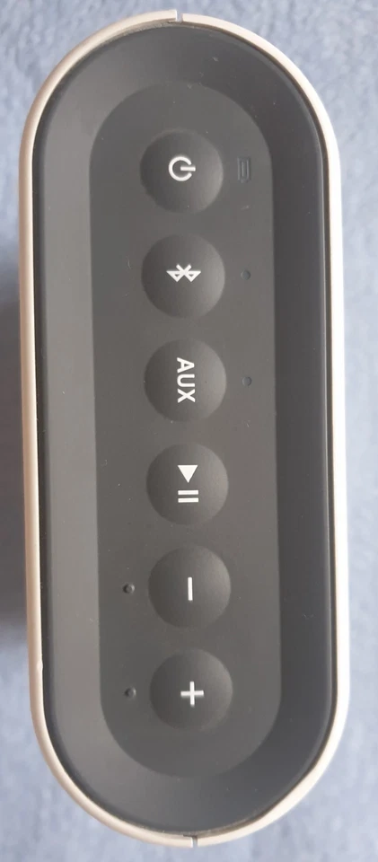 Bose SoundLink Colour Bluetooth Lautsprecher - Weiß - Bild 4 von 4