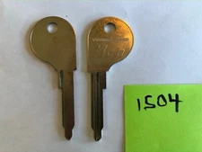 ONE 1966, 1967, 1968, 1969, 1970 Volkswagen VW Bus ignition key blank! 1504