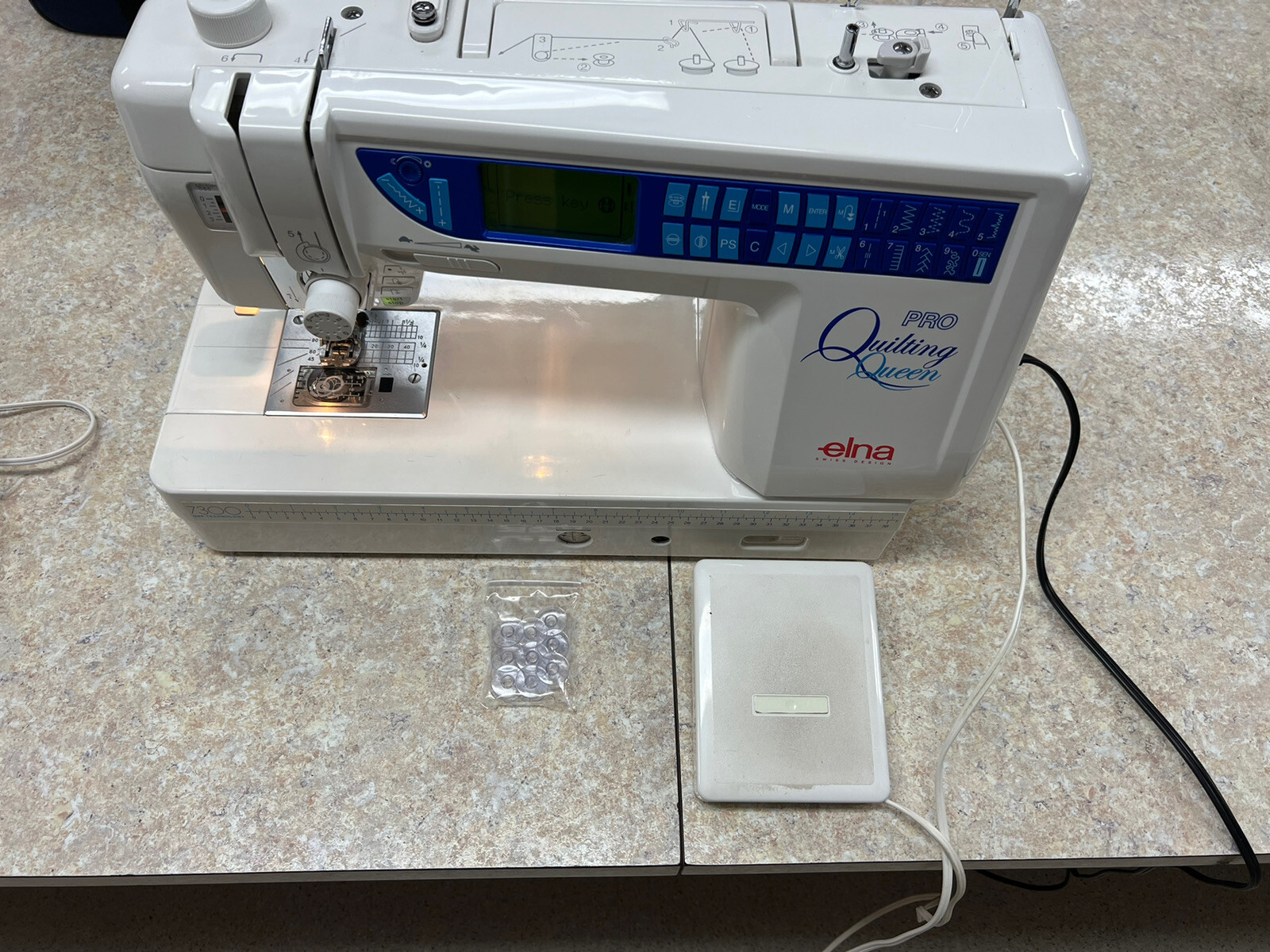 Elna 7300 Pro Quilting Queen Sewing and Quilting Machine eBay