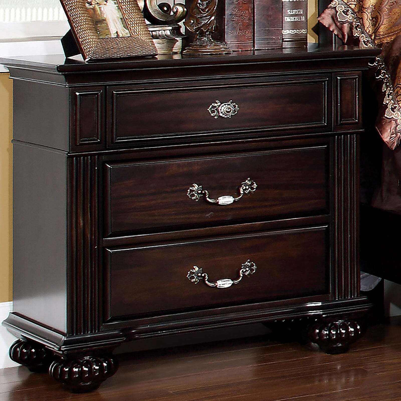 Traditional Dark Walnut Nightstand with 3 Spacious Drawers