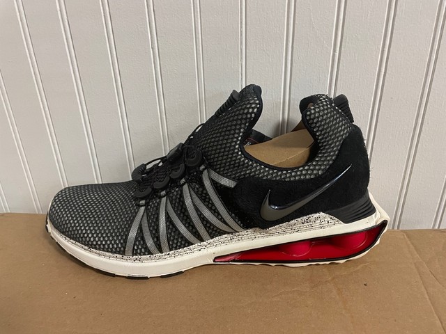 Size 10 - Nike Shox Gravity Black Sail 
