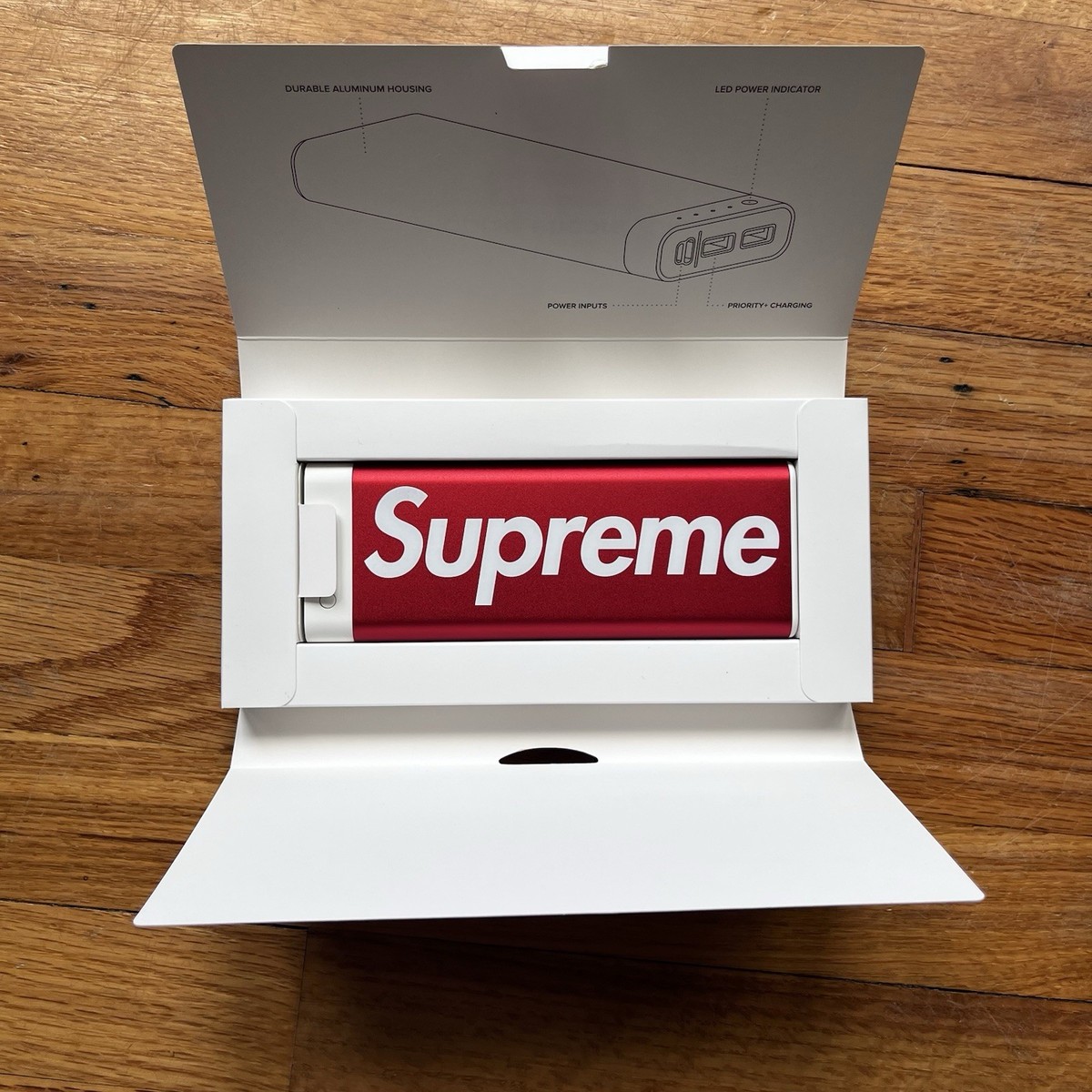 supreme 18ss mophie encore 20k red 赤 新品未使用 携帯 バッテリー
