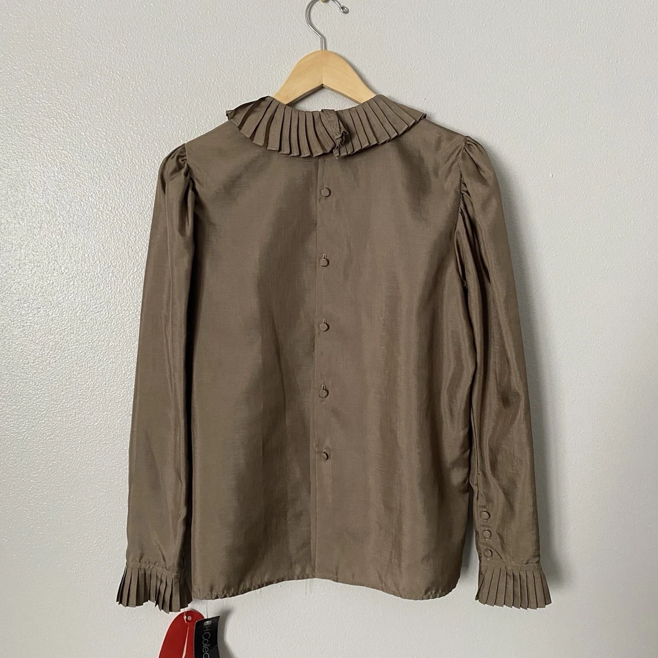 Blusa Top JH Collectibles Vintage Marrón Cuello Volantes Botón Trasero Talla 12 Nueva con Etiquetas Foto 3 de 4