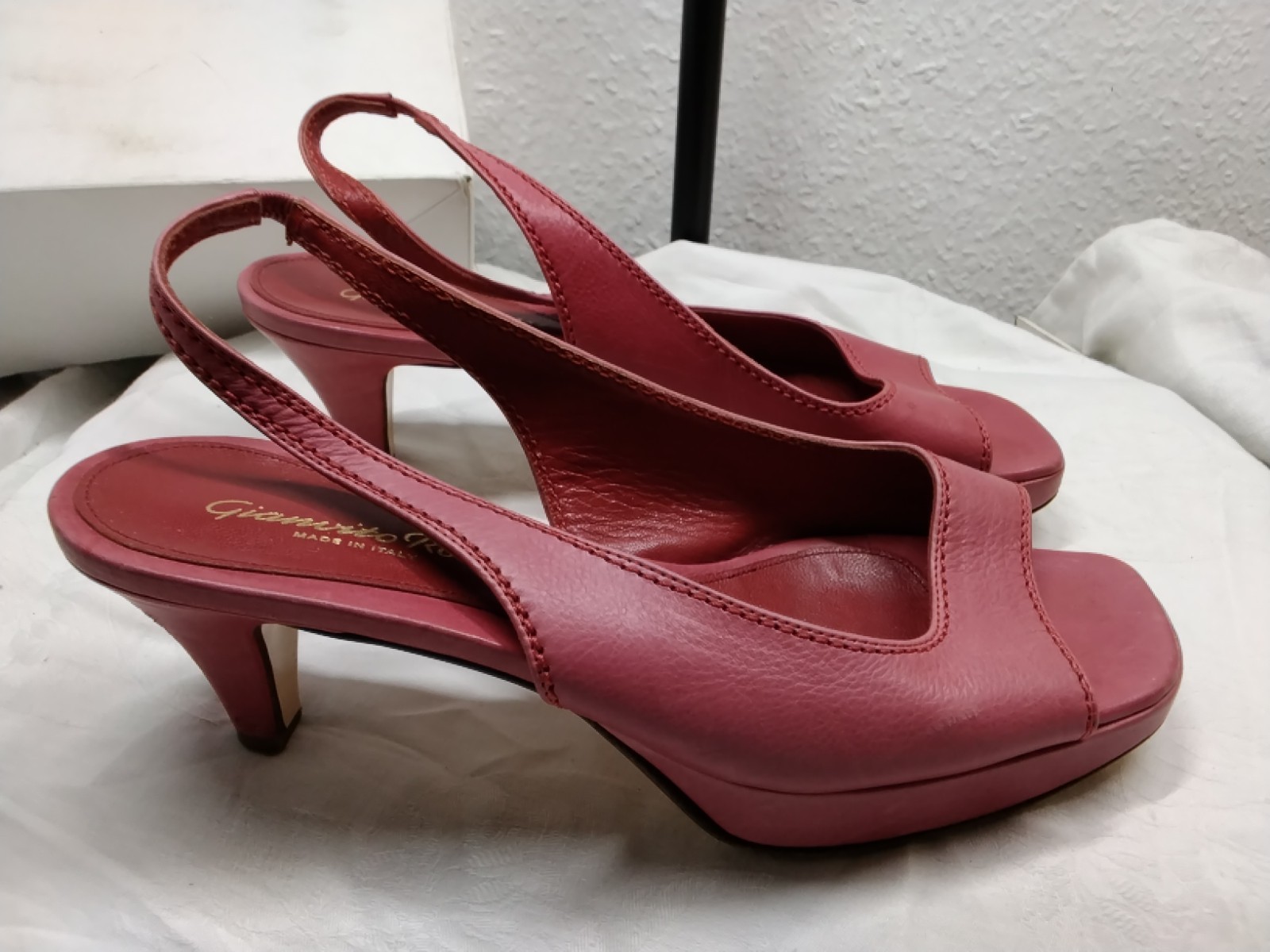Gianvito Rossi Sandals Size 39 US 8.5, Dyed Red, Leather image 5