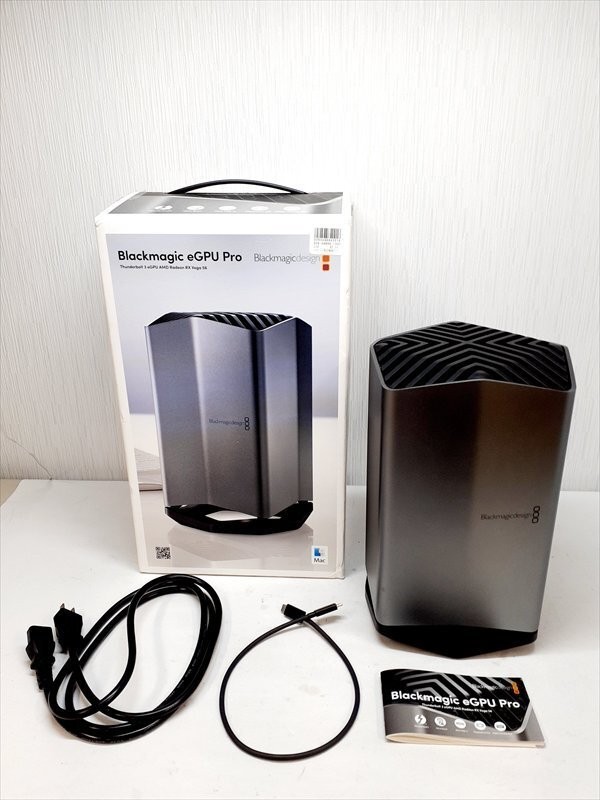 Blackmagic eGPU Pro Vega 56 ジャンク品 Blackmagic Design eGPU Pro Vega 56 8GB Graphics Processor External