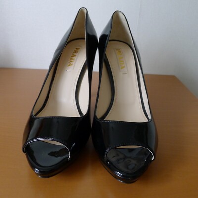 PRADA LUXUS PUMPS / SCHUHE 1KP136 -  SCHWARZ LACKLEDER Gr. 39 NEU !!