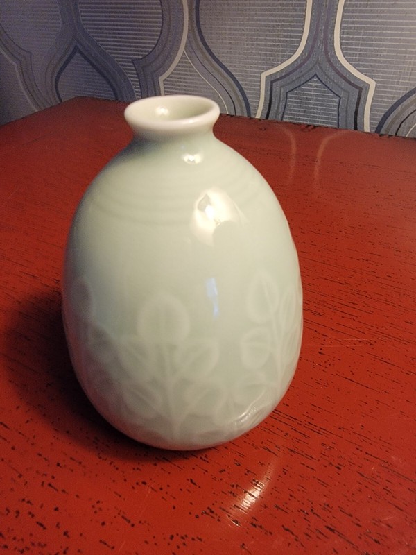 Vintage Japanese  Saki  4" Tall. never used. Mint Condition