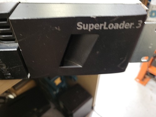 Quantum SuperLoader 3 L700 SAS Tape Drive AutoLoader - Spares or Repairs - Picture 6 of 17
