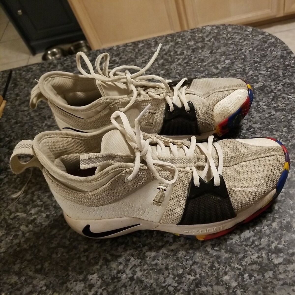 Nike Zoom Mens Sz 8.5 PG2 93552 White Black AJ5163-100 Nike Zoom Mens Sz 8.5 PG2 93552 White Black AJ5163-100