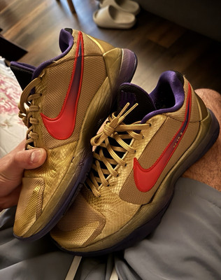 Nike Kobe 5 Undefeated Hall of Fame Gold Purple Red Snake Print