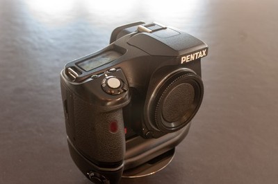 PENTAX K200D + Original Batteriegriff + Trageriemen   Sehr guter Zustand