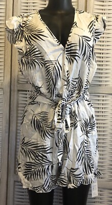 NWT Cupshe Floral Black White Romper Size Small