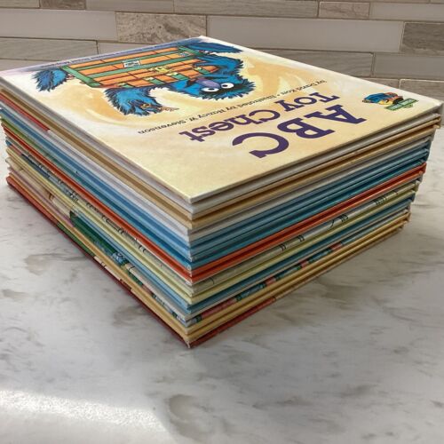 Sesame Street Lot of 12 Hardcover Kids Books 1980s Book Club Children's VINTAGE - Imagen 3 de 15