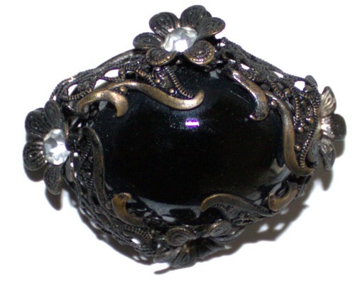 Broche Vintage - Accessoire élégant Et Rétro Pour Personnaliser Tes Tenues