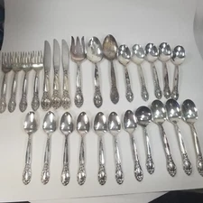 Oneida LTD Silversmiths Flatware COUNTRY LANE BALLAD ROSE Floral