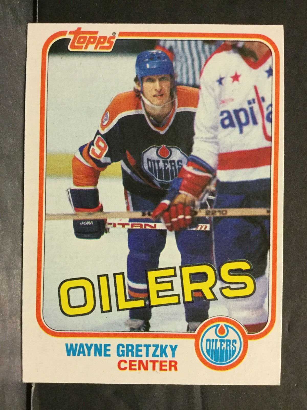 1981-82 Topps Hockey #16 Wayne Gretzky Edmonton Oilers Card EXCELLENT+ Sku164BK