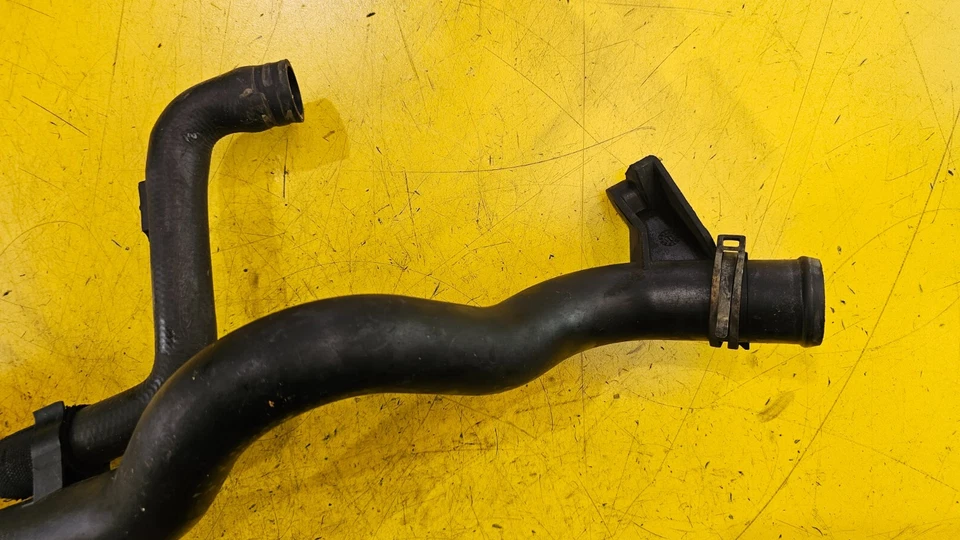 AUDI A4 B8 FL 2.0 TDI CJCA 2011-2015 RADIATOR UPPER PIPE 03L121071B 03L121157AQ — 第 3/4 张图片