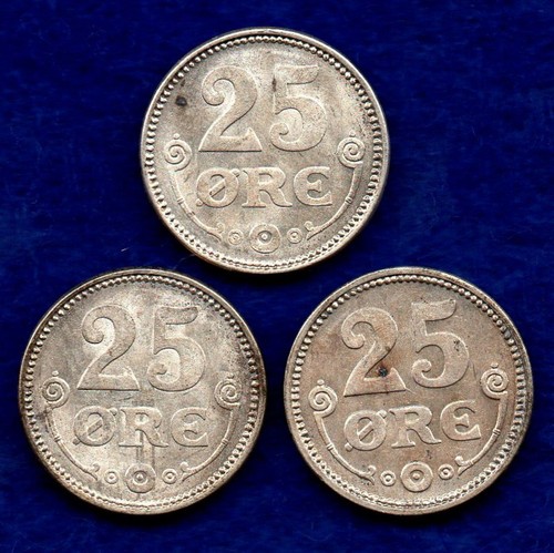 Denmark 1915 & 1918 (x2) 25 Ore, 3 Coins, High Grade (Ref. c5192) - Picture 2 of 2