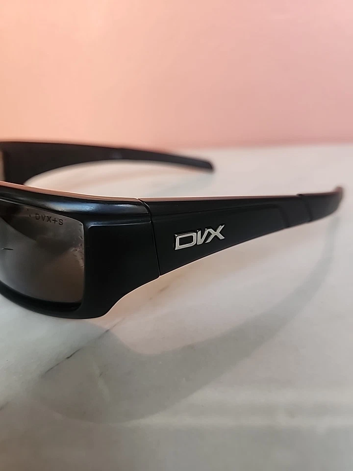 Óculos de sol de segurança polarizado DVX by Wiley X armação preta ANSI Z87-2 axônio arranhado - Imagem 4 de 4