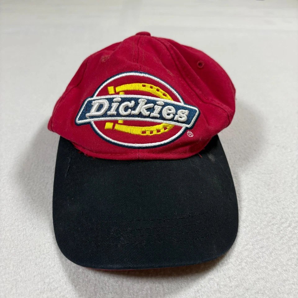Gorra de béisbol Dickies roja negra con logotipo ropa de trabajo ajustable estilo vintage Foto 2 de 4