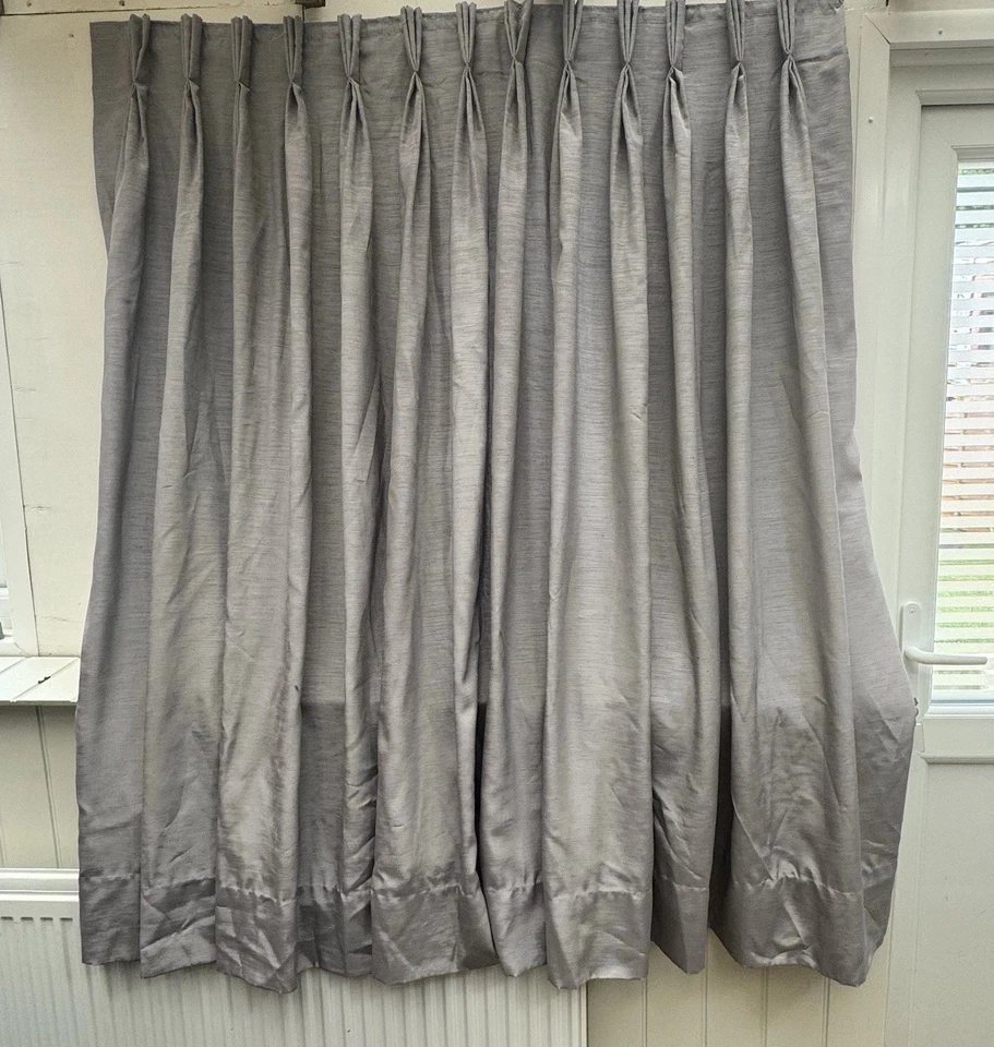 Silver Grey Curtain 1 Peice Pleated Faux Silk Lined Handmade Used Condition - Image 3 of 4