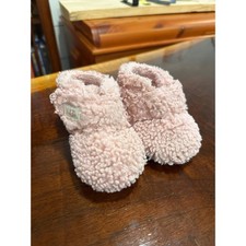 Ugg Booties for Babies Pink Cozy - Size 2/3 US
