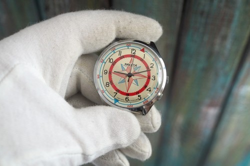 Reloj RAKETA 24 horas - como nuevo, sin usar, reloj mecánico de cuerda de la URSS - Imagen 4 de 4