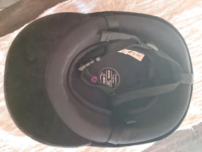 Fouganza C400 Horse Riding Hat Size 57cm eBay