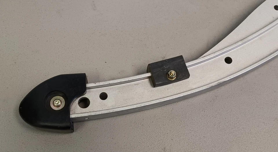 Carril de deslizamiento derecho Polaris IQ 440 2005 121 Foto 4 de 4