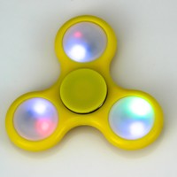 5x Edc Fidget Spinner Led Light Up Hand Spinning Desk Toy Yellow Colorful on sale 5x Edc Fidget Spinner Led Light Up Hand Spinning Desk Toy Yellow Colorful on sale