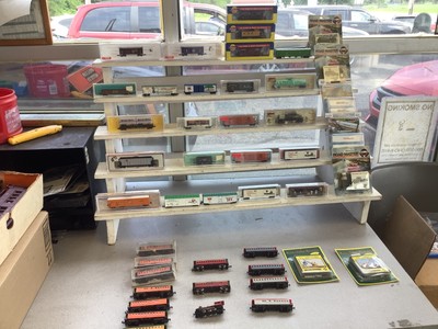 N SCALE LARGE LOT, 47 PIECE/ FLEISCHMANN,FVM, ATLAS,RR EXP, ATEEARN, ROUNDHOUSE!