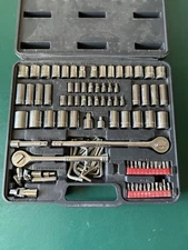 Performance Tool 100 Piece Tool Kit 