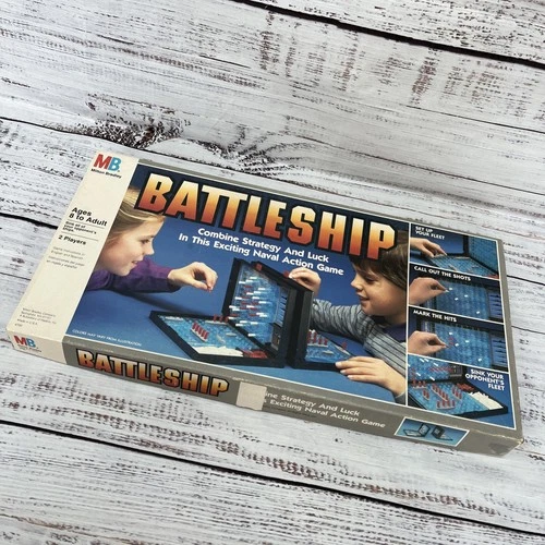 VINTAGE Battleship COMPLETE Milton Bradley 4730 War Classic Board Game