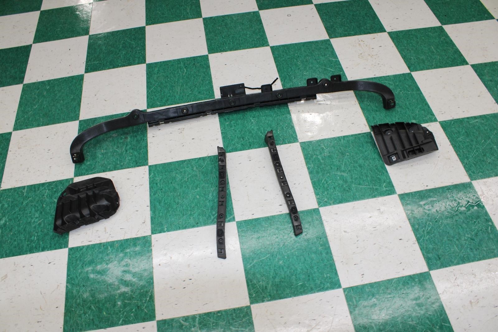 Maserati Ghibli 2014-2019 Rear Left Upper Bumper bracket Black