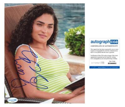 Brittany O'Grady ''The White Lotus'' AUTOGRAPH Signed 'Paula' 8x10 Photo ACOA