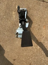 Accelerator Pedal Dorman 699-129