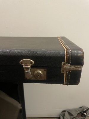 60's to early 70's Fender Precision or Jazz Bass Case Black
