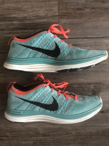 nike shoes turquoise and pink