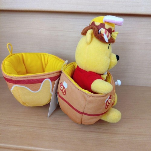 Disneyland Easter Wonderland 2010 Winnie the Pooh Plush Toy - Picture 9 of 10