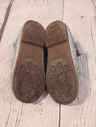 DREAM PAIRS Toddler Girls Size 7 Mary Jane Shoes Silver Sparkle - Picture 8 of 9