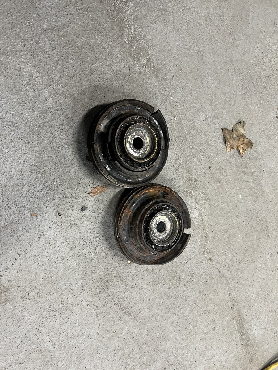 1979-83 Datsun 280zx Rear Strut Top Hats | eBay