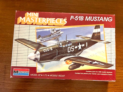 Monogram Mini Masterpieces P-51B Mustang 1/72 Scale Model Kit 5005