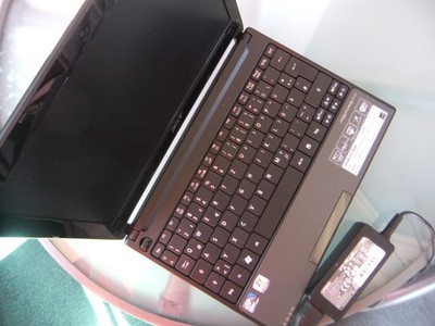 Acer Aspire One PAV70 D255-2DQkk  Mini Laptop Windows 7 Starter