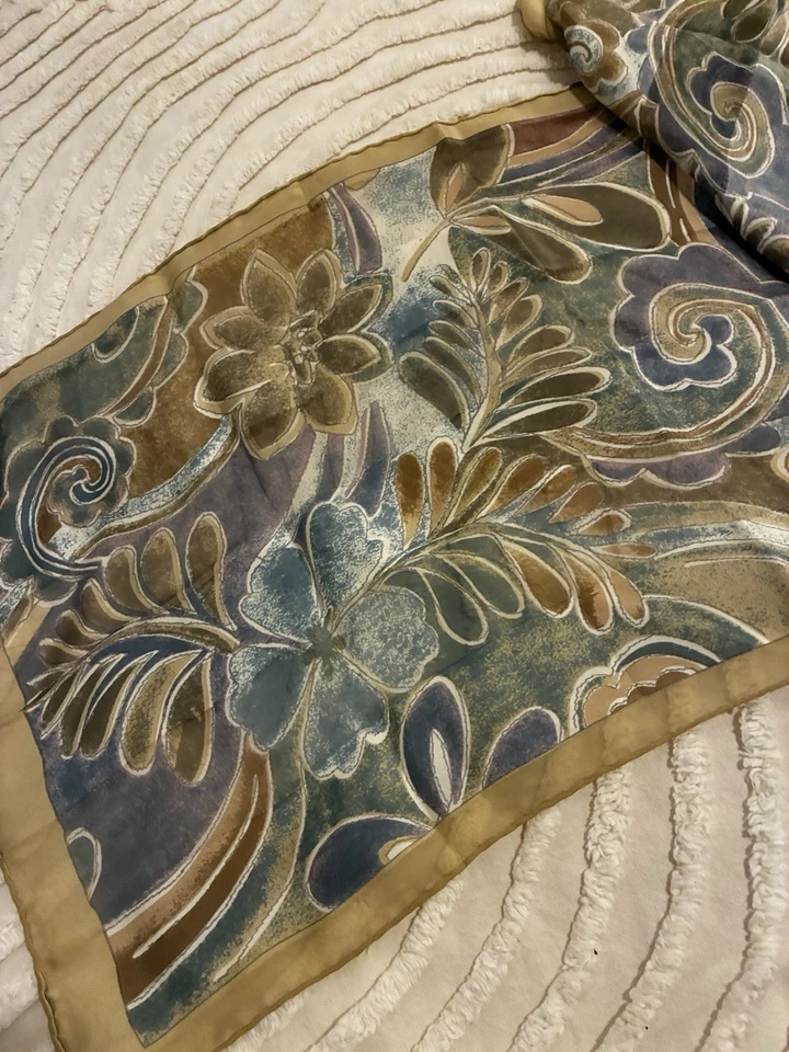 Bufanda Bill Blass 100 % seda opaca azul y púrpura remolinos florales 55,5 X 13 Foto 3 de 4