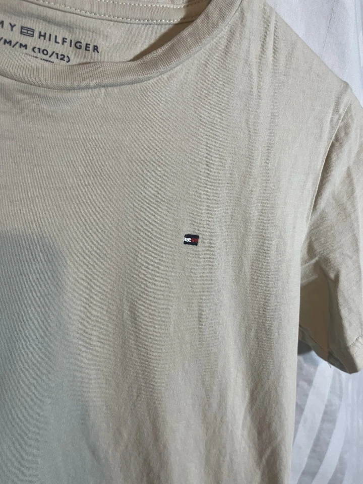 Camiseta Tommy Hilfiger beige para niños Foto 3 de 4