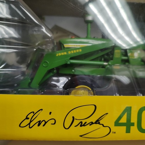 Ertl Prestige Collection 1/16 John Deere 4010 Elvis Presley Ed. w/46A Loader NIB - Picture 4 of 8