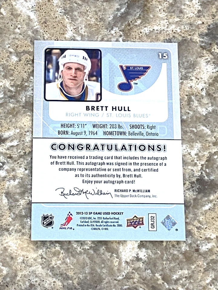 2012-13 Upper Deck SP Game Used Autograph Brett Hull AUTO #15 St. Louis Blues - Image 2 of 2
