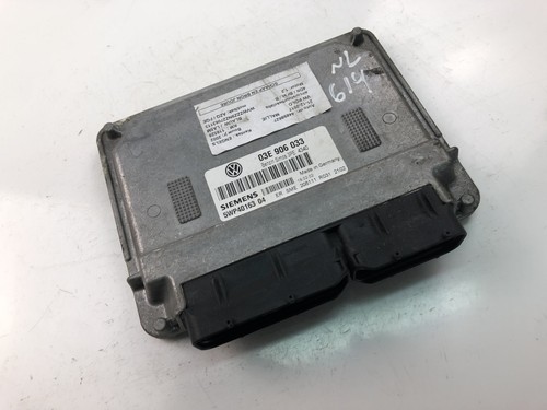 VW POLO 9N Motorsteuergerät ECU 03E906033 2002 17998379